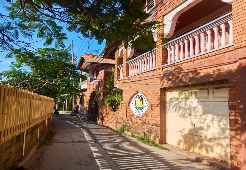 Sea Eye Hotel - Tropical Building ウティラ エクステリア 写真